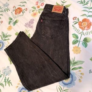 Levi's Jeans (32x32 on tags) check measurements
Like new condition!